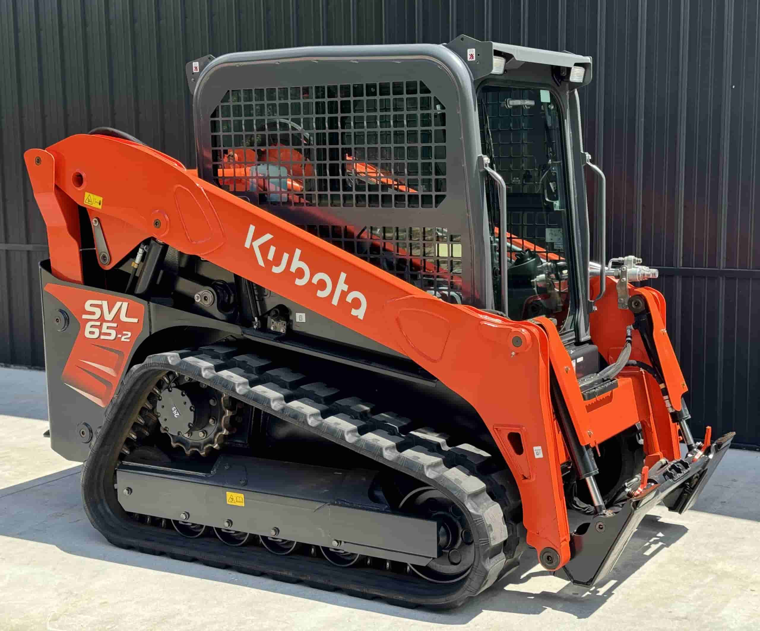 2021 KUBOTA SVL65-2 CLEAN
